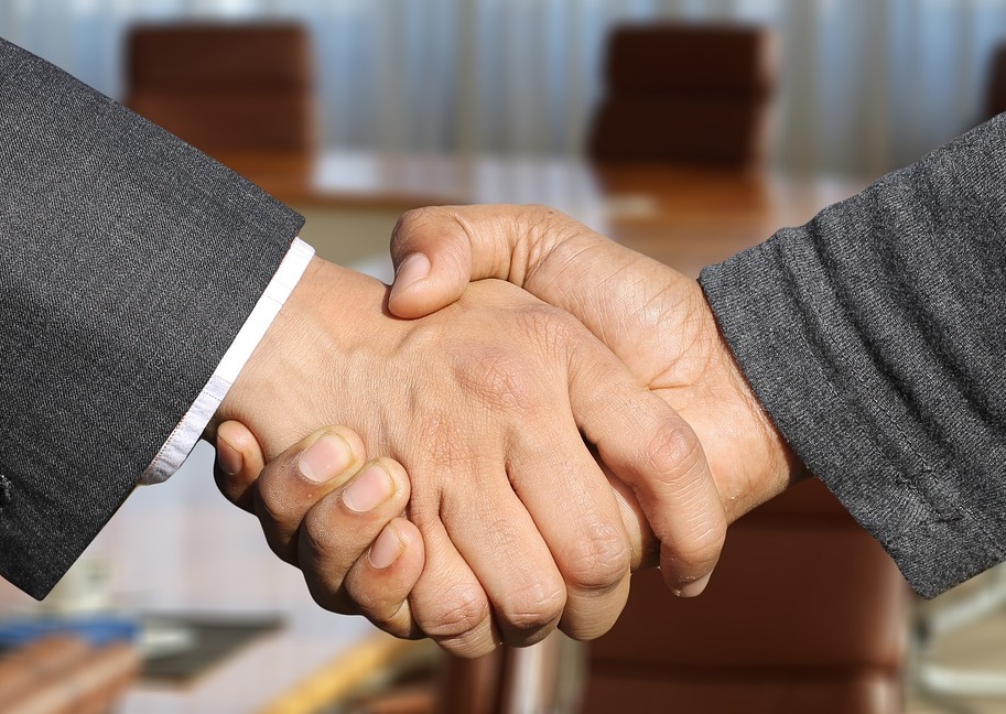 Aprenda como contratar um funcionário PJ ou CLT