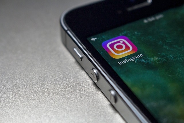 como colocar link no instagram